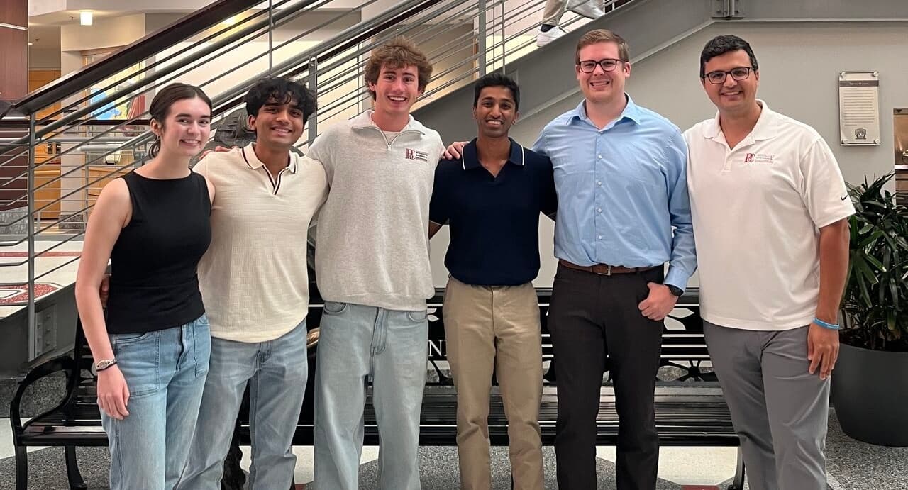 IBE Honors Program students gathered on Ohio State's campus